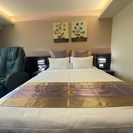 Sun Hotel Каосюн Екстериор снимка